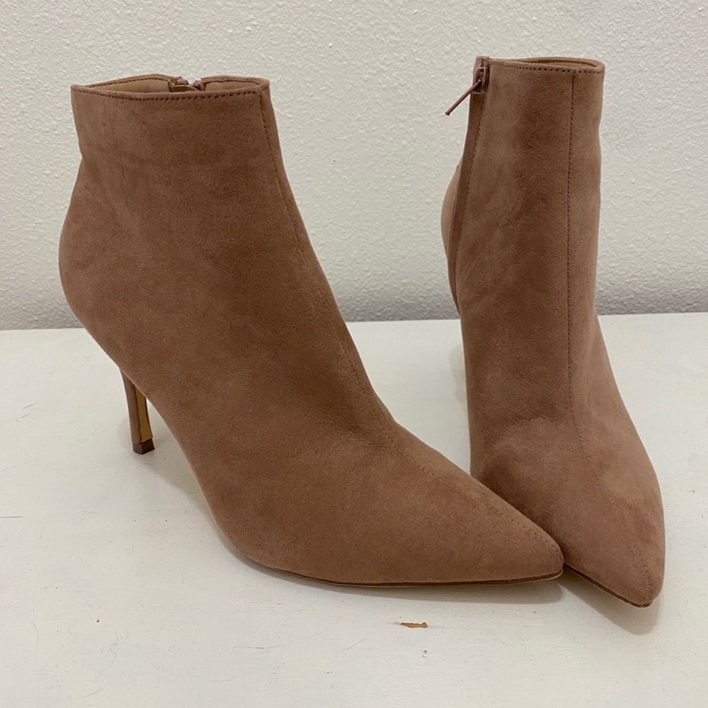 Forever 21 Women’s 8.5 high heeled booties